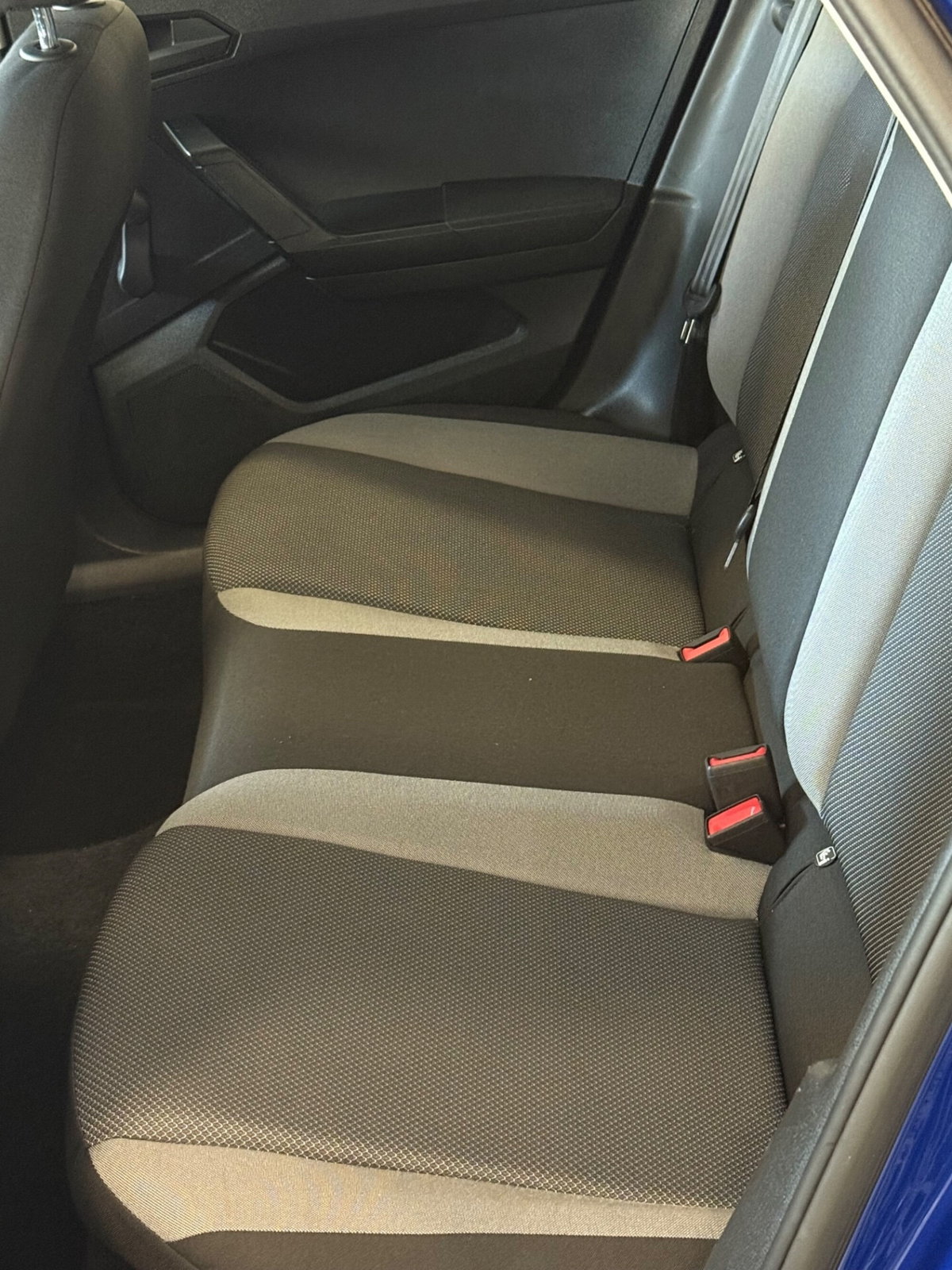 SEAT Ibiza 1.6 TDI 95 CV 5 porte Business (9)
