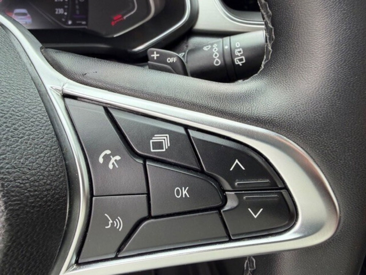 Renault Captur Blue dCi 115 CV EDC Intens (17)