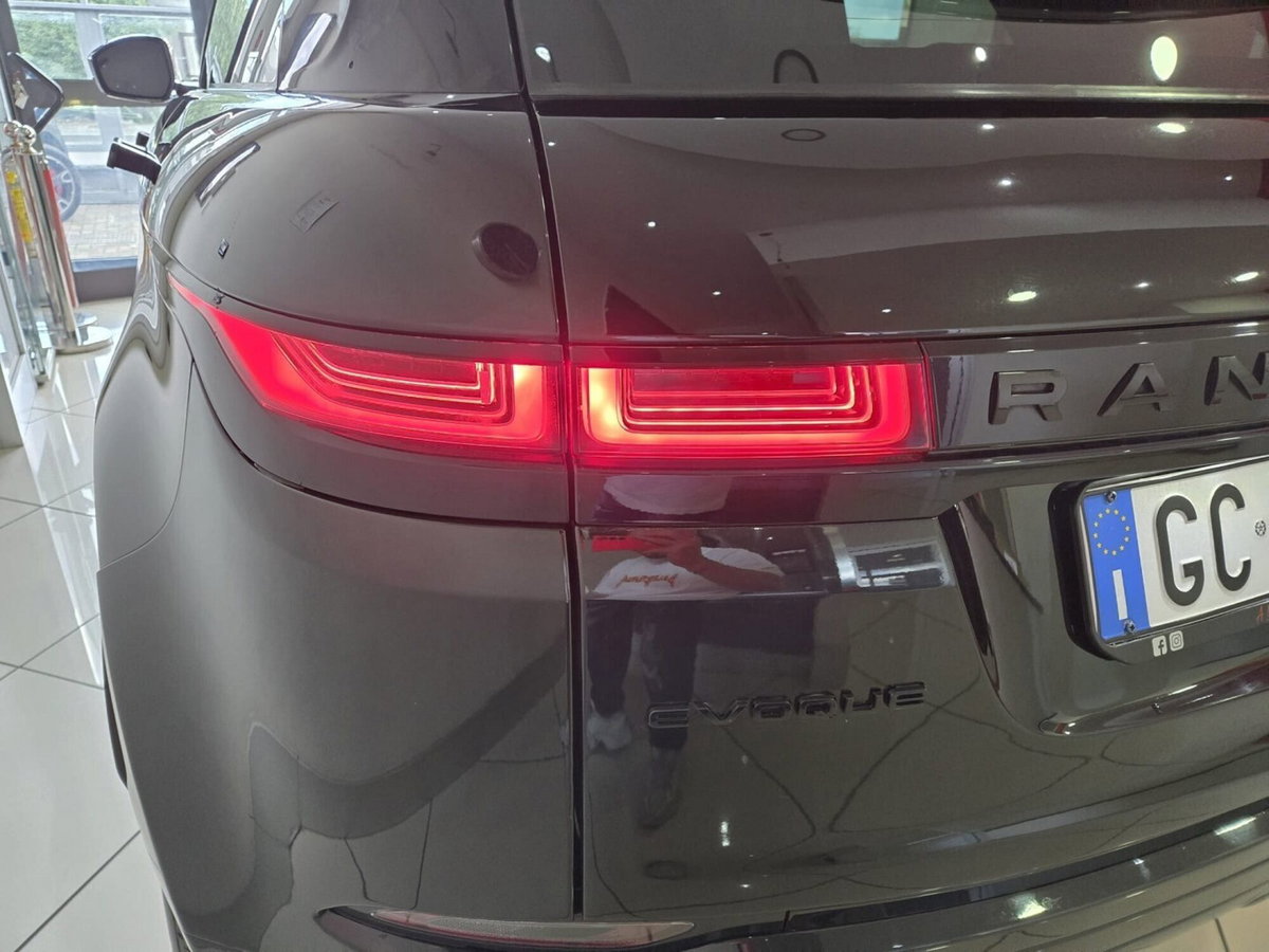 Land Rover Range Rover Evoque 2.0D I4-L.Flw 150 CV R-Dynamic S (4)