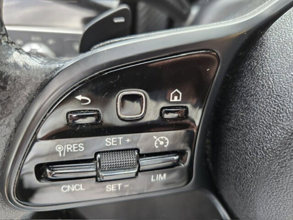 Mercedes-Benz Classe A 180 d Automatic Sport (10)