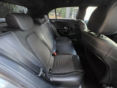 Mercedes-Benz Classe A 180 d Automatic Sport (17)