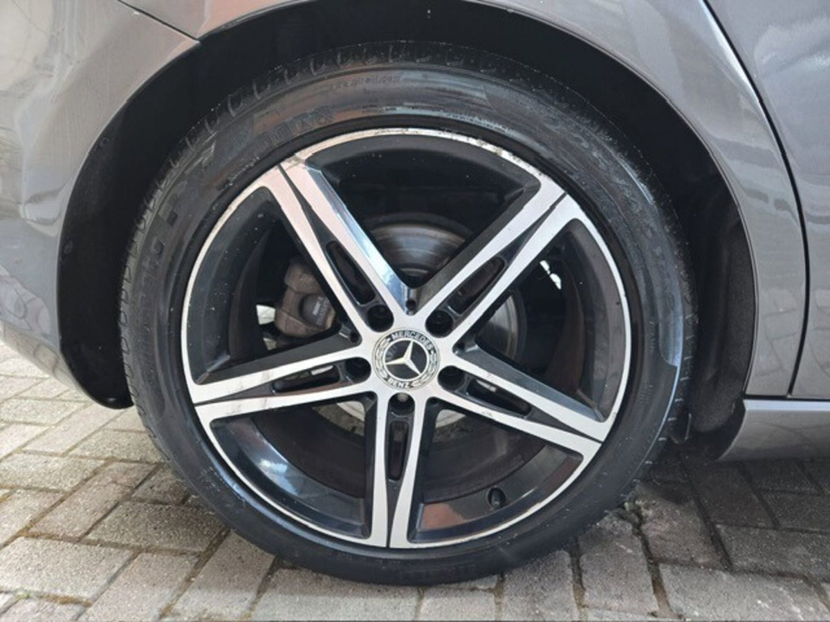 Mercedes-Benz Classe A 180 d Automatic Sport (6)