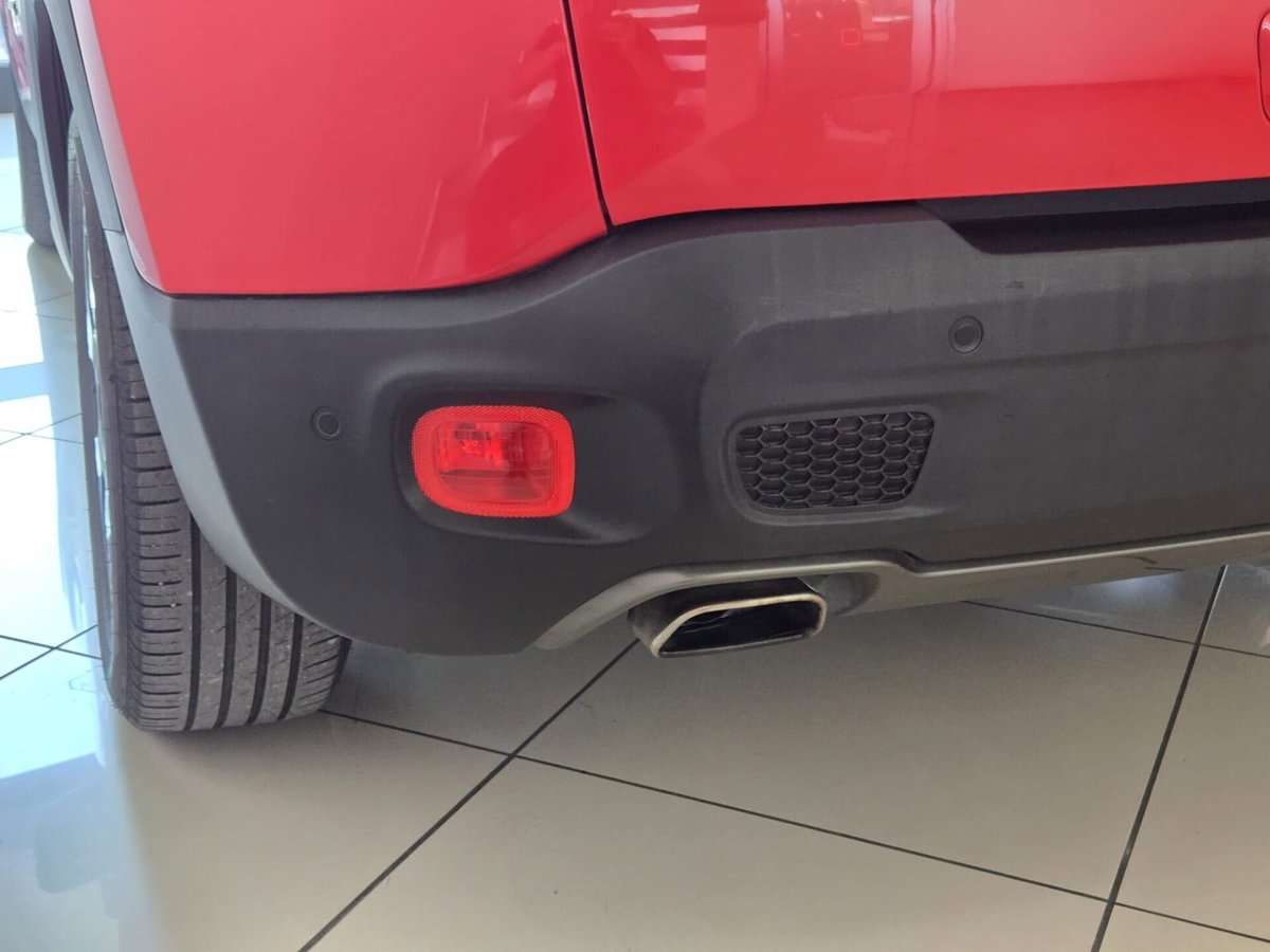 Jeep Renegade 1.6 Mjt DDCT 120 CV Limited (8)