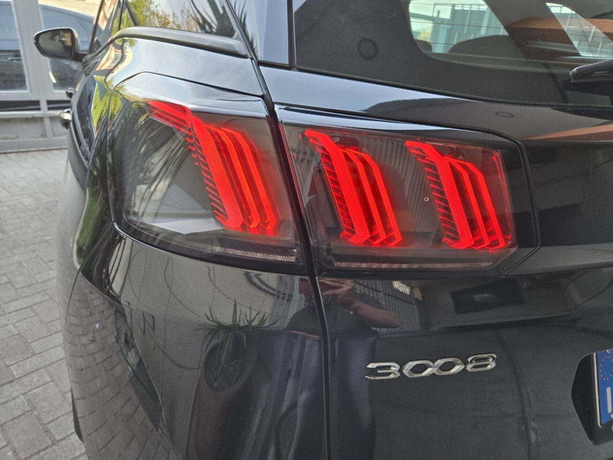 Peugeot 3008 BlueHDi 130 S&S EAT8 Active Pack (5)