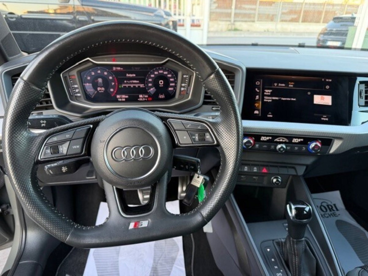 Audi A1 Sportback 30 TFSI S line edition (11)