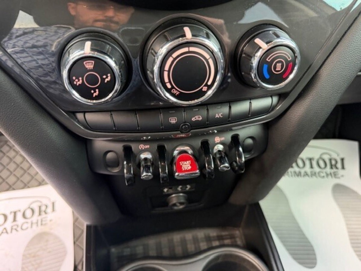 MINI Mini Countryman 2.0 Cooper D Business Countryman (15)