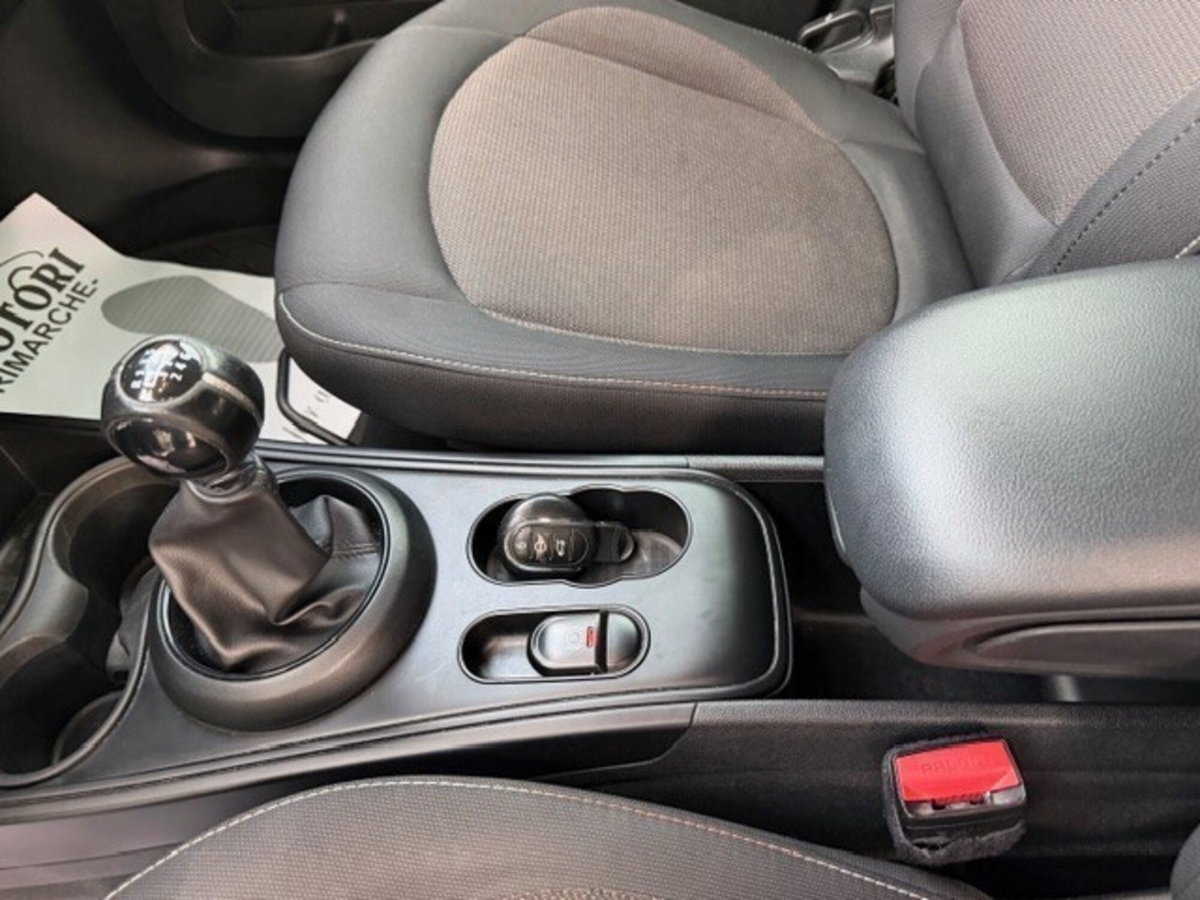 MINI Mini Countryman 2.0 Cooper D Business Countryman (16)