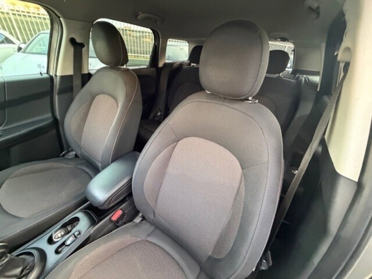 MINI Mini Countryman 2.0 Cooper D Business Countryman (17)
