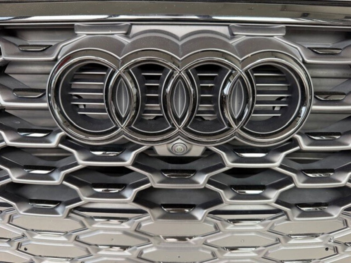 Audi Q3 Sportback 35 TDI quattro S tronic S line edition (3)