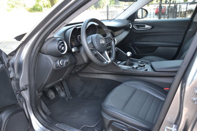 Alfa Romeo Giulia 2.2 Turbodiesel 180 CV AT8 Super (6)