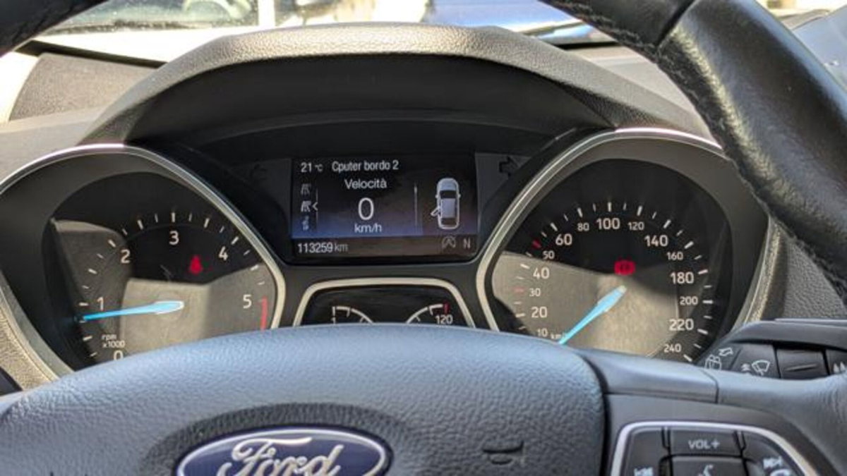 Ford Kuga 1.5 EcoBlue 120 CV 2WD ST-Line (12)