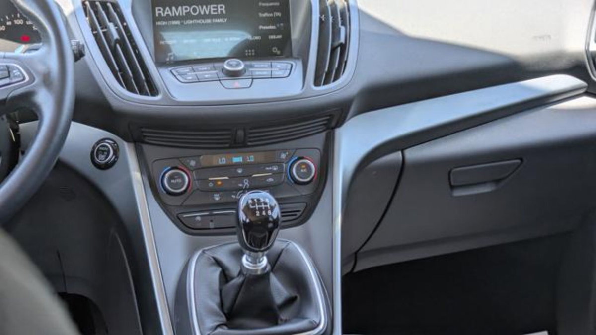 Ford Kuga 1.5 EcoBlue 120 CV 2WD ST-Line (7)