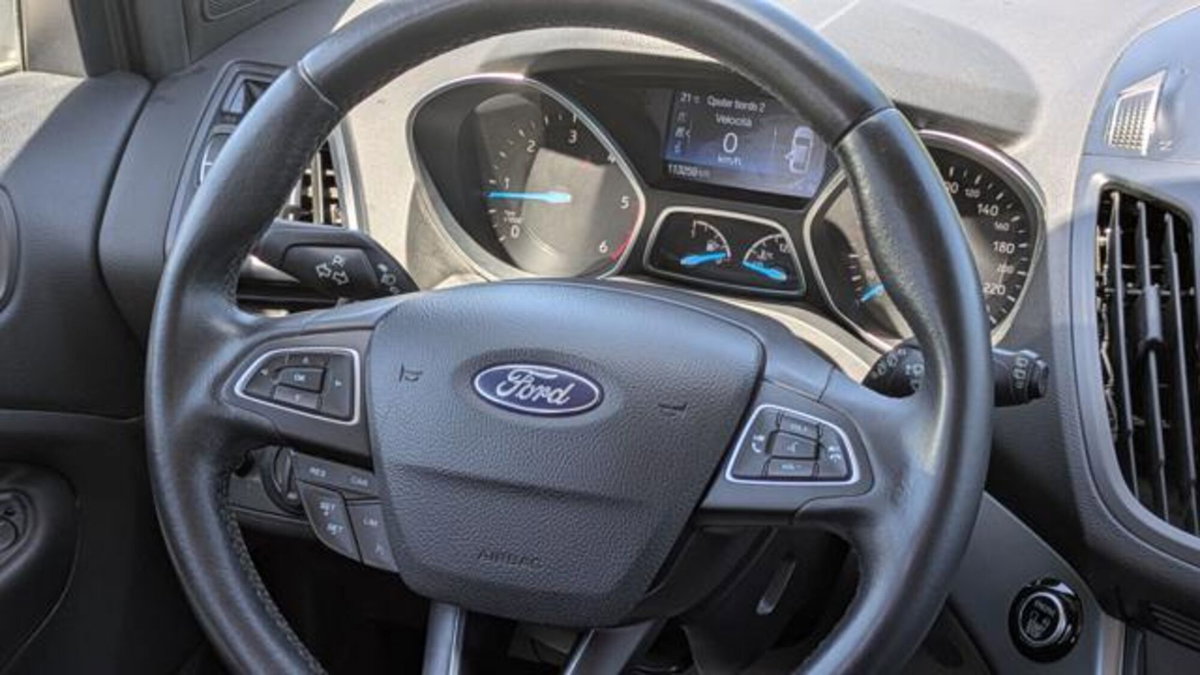 Ford Kuga 1.5 EcoBlue 120 CV 2WD ST-Line (8)