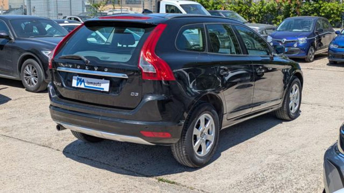 Volvo XC60 D3 Geartronic Business (3)