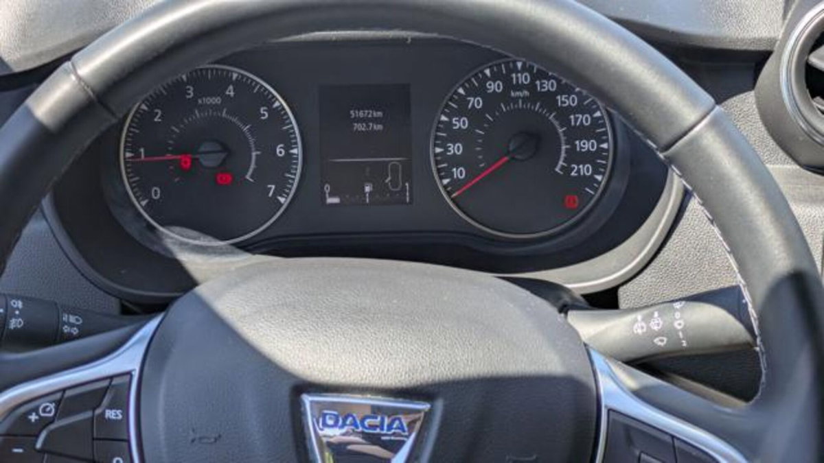 Dacia Duster 1.0 TCe 100 CV 4x2 Prestige (7)