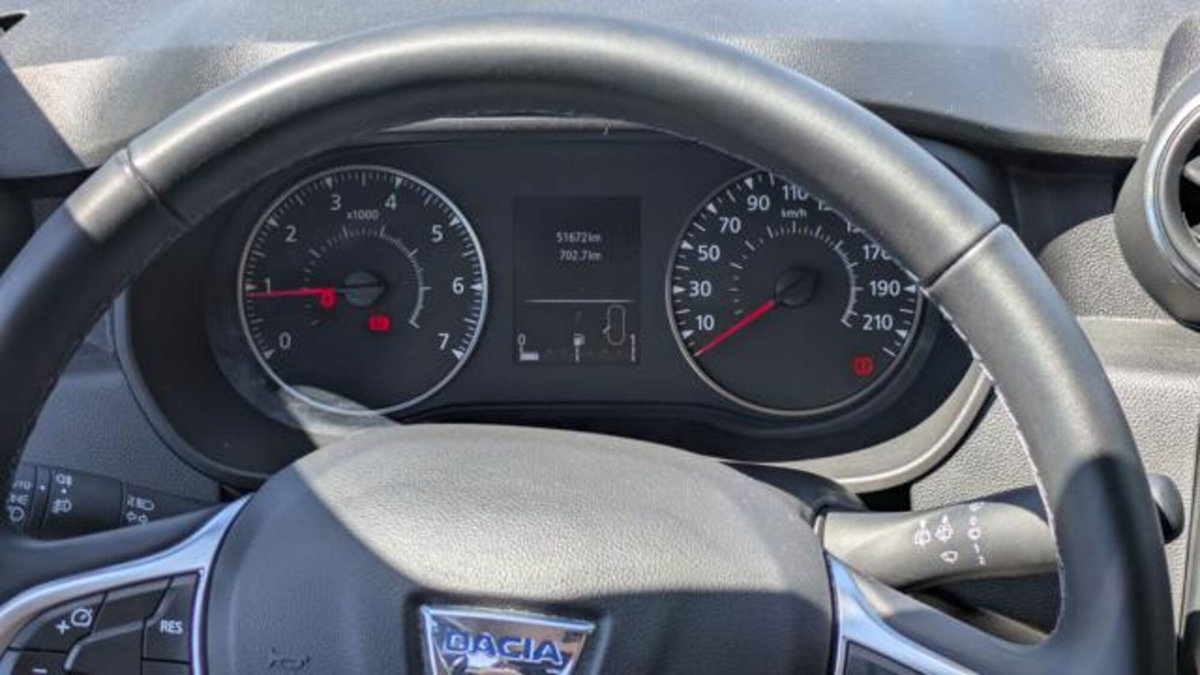 Dacia Duster 1.0 TCe 100 CV 4x2 Prestige (11)