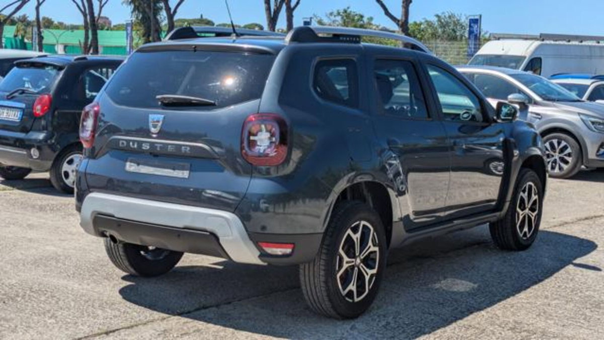 Dacia Duster 1.0 TCe 100 CV 4x2 Prestige (3)