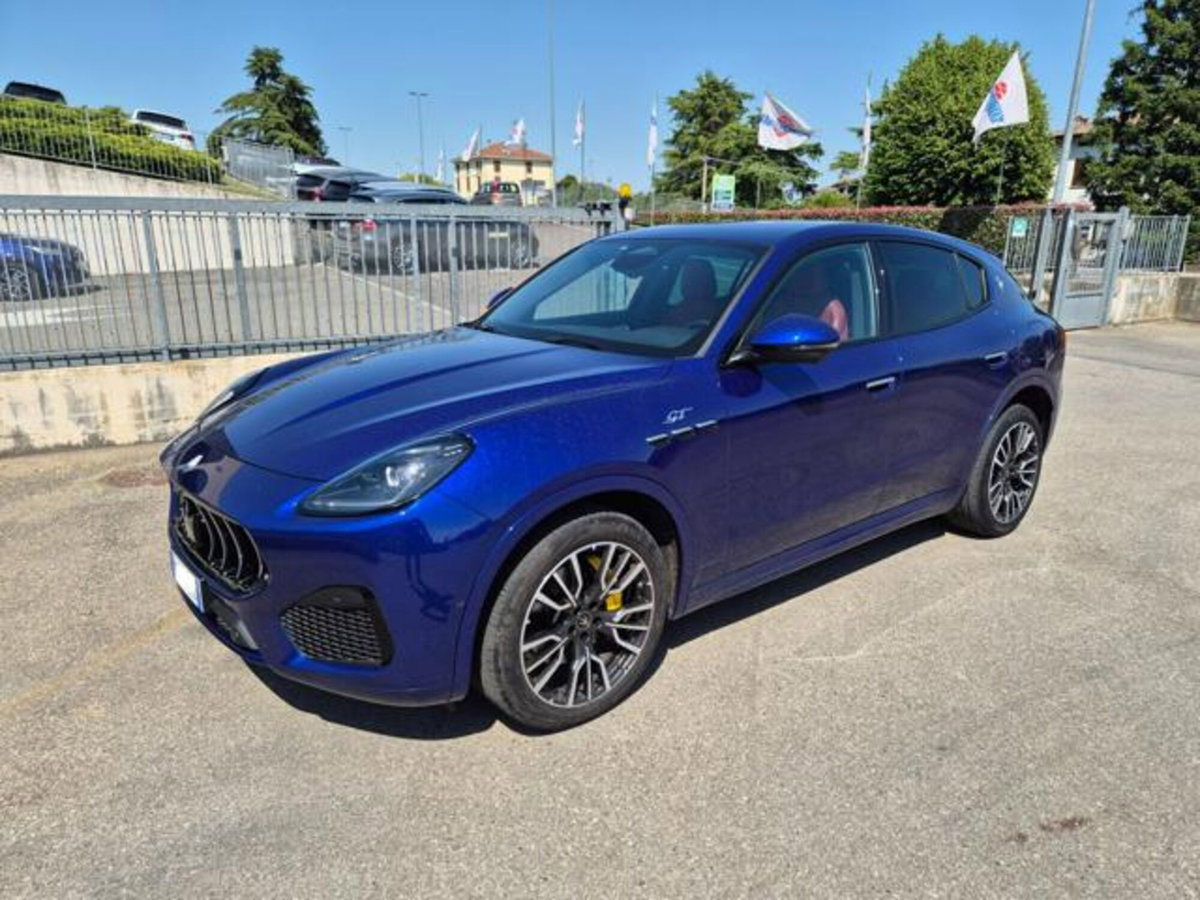 Maserati Grecale 2.0 MHEV 300 CV GT PrimaSerie (2)