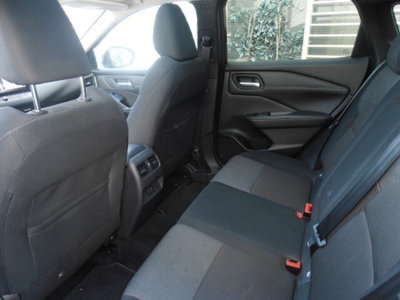 Nissan Qashqai 1.3 mhev N-Connecta 2wd 140cv (13)