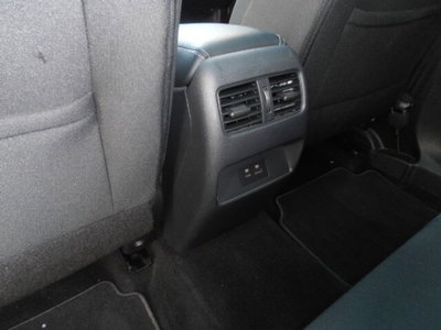 Nissan Qashqai 1.3 mhev N-Connecta 2wd 140cv (14)
