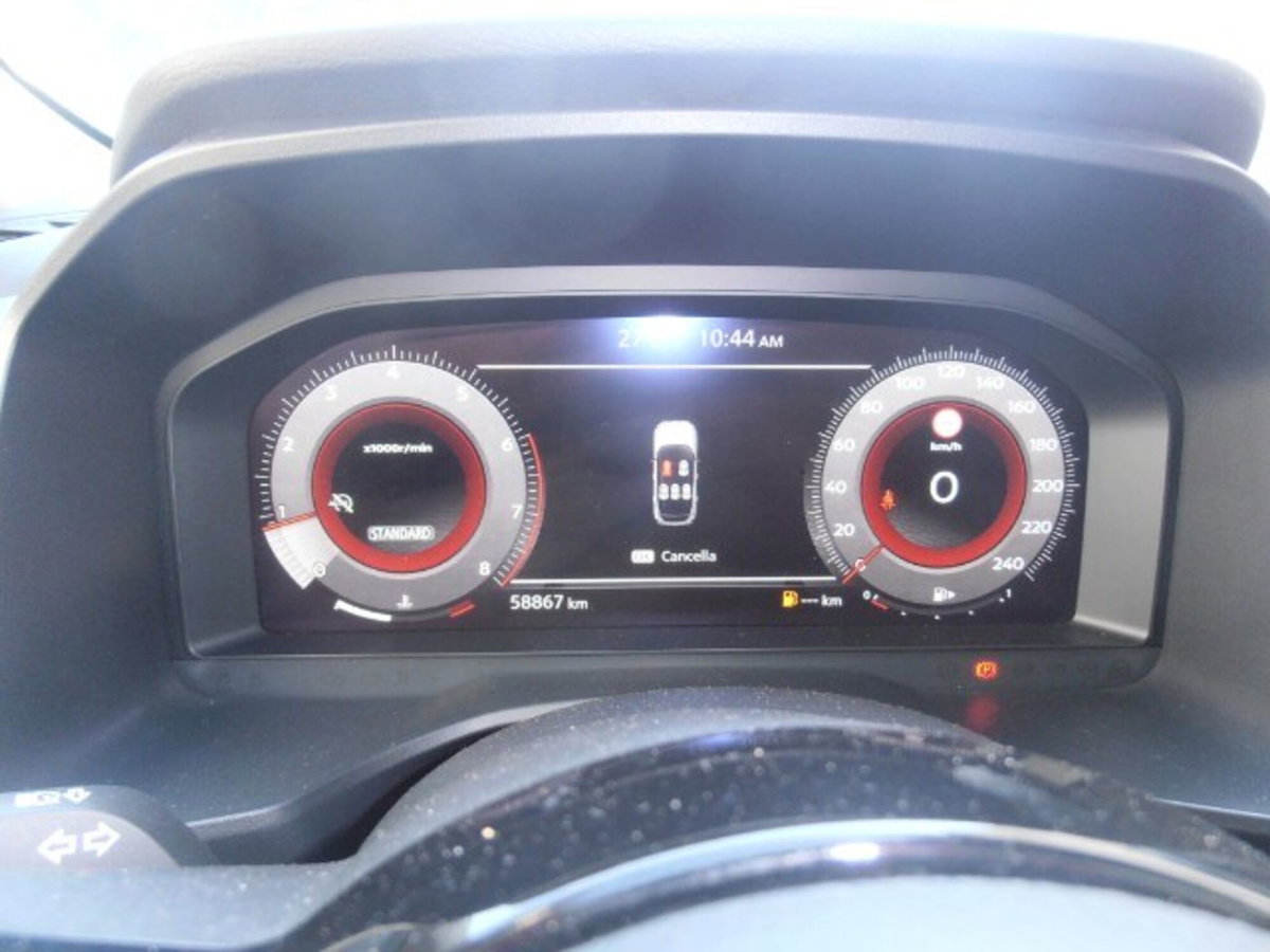 Nissan Qashqai 1.3 mhev N-Connecta 2wd 140cv (5)