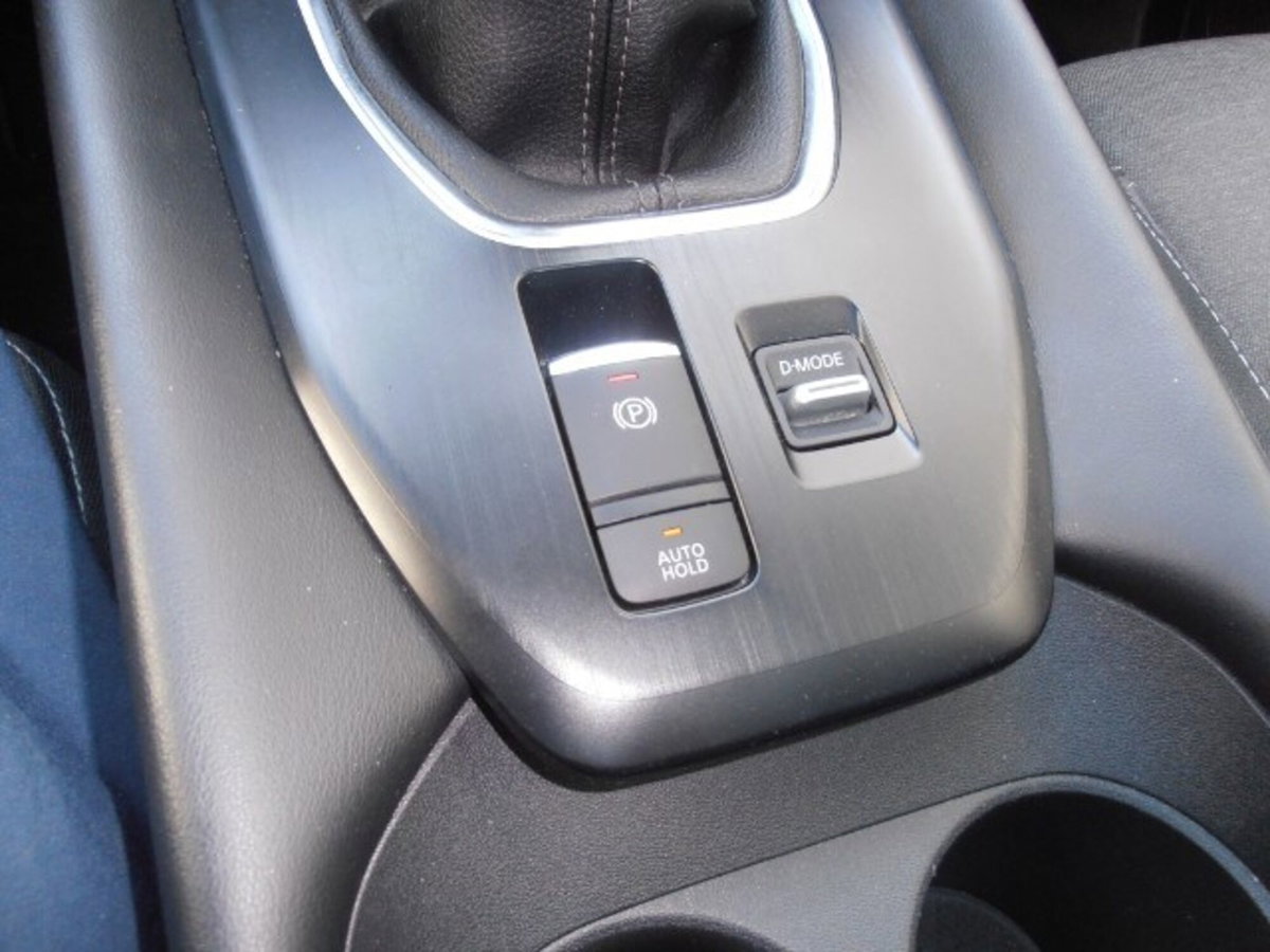 Nissan Qashqai 1.3 mhev N-Connecta 2wd 140cv (8)