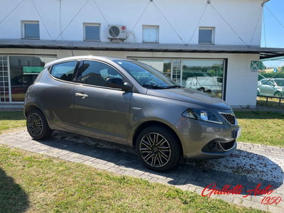 Lancia Ypsilon 1.0 FireFly 5 porte S&S Hybrid Ecochic Gold (6)
