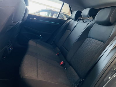 Volkswagen Golf 2.0 TDI 150 CV DSG SCR Life (10)