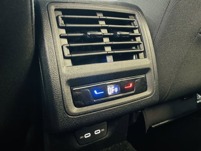 Volkswagen Golf 2.0 TDI 150 CV DSG SCR Life (11)