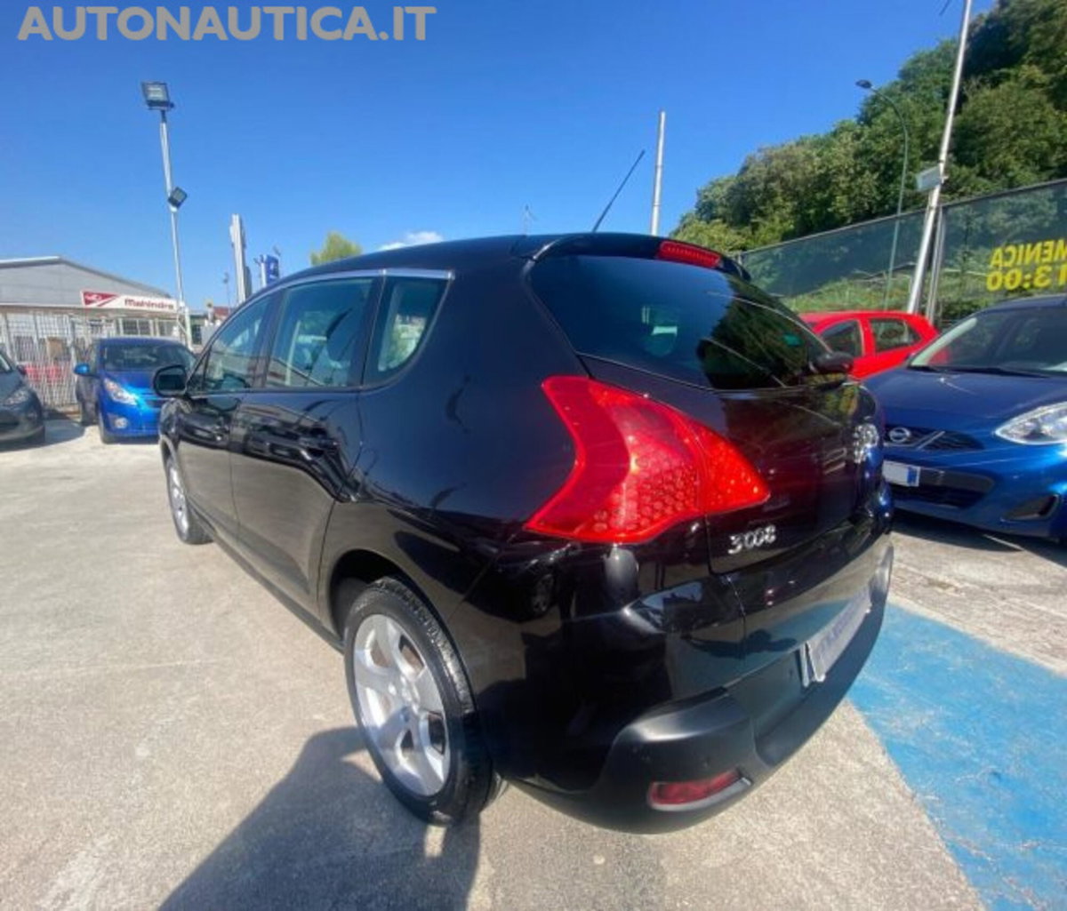 Peugeot 3008 1.6 HDi 115CV Active (3)