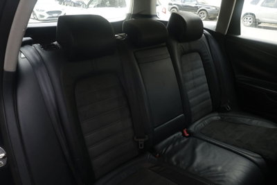 Volkswagen Passat Variant 2.0 TDI 170CV DPF Highline (13)