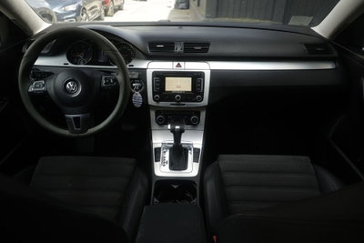 Volkswagen Passat Variant 2.0 TDI 170CV DPF Highline (2)