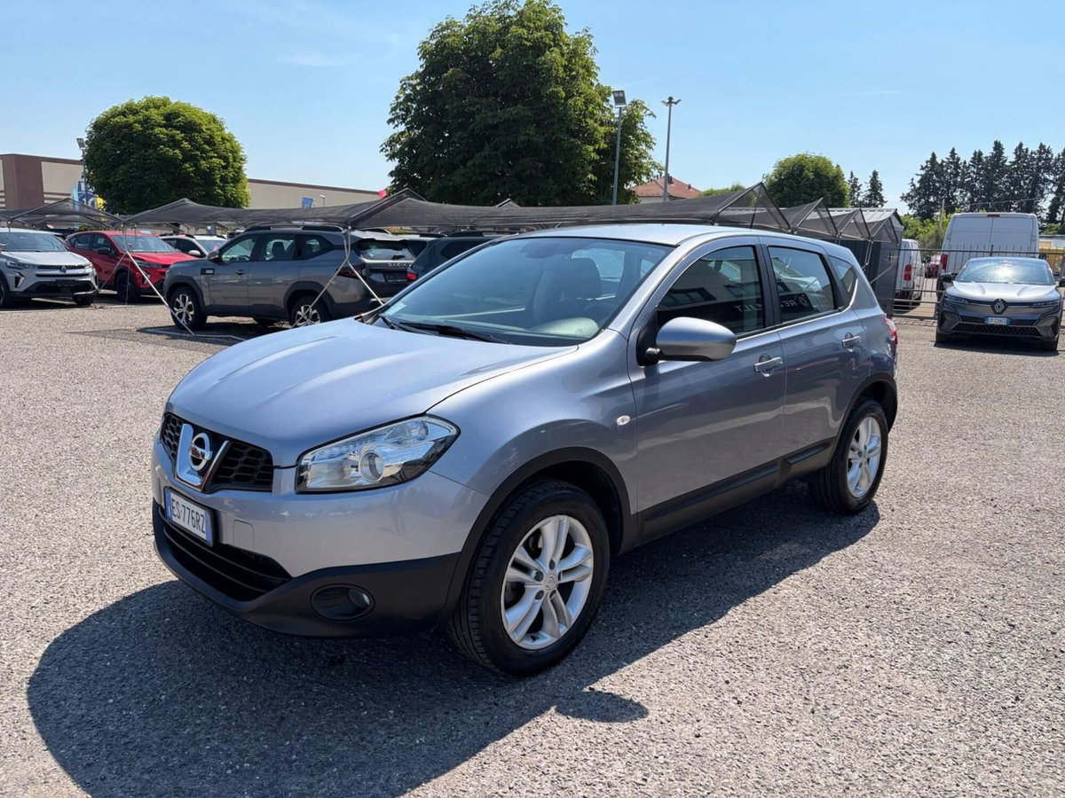 Nissan Qashqai 1.5 dCi DPF Acenta (2)