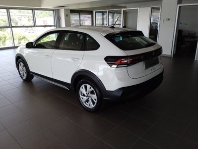 Volkswagen Taigo 1.0 TSI 110 CV Life (4)