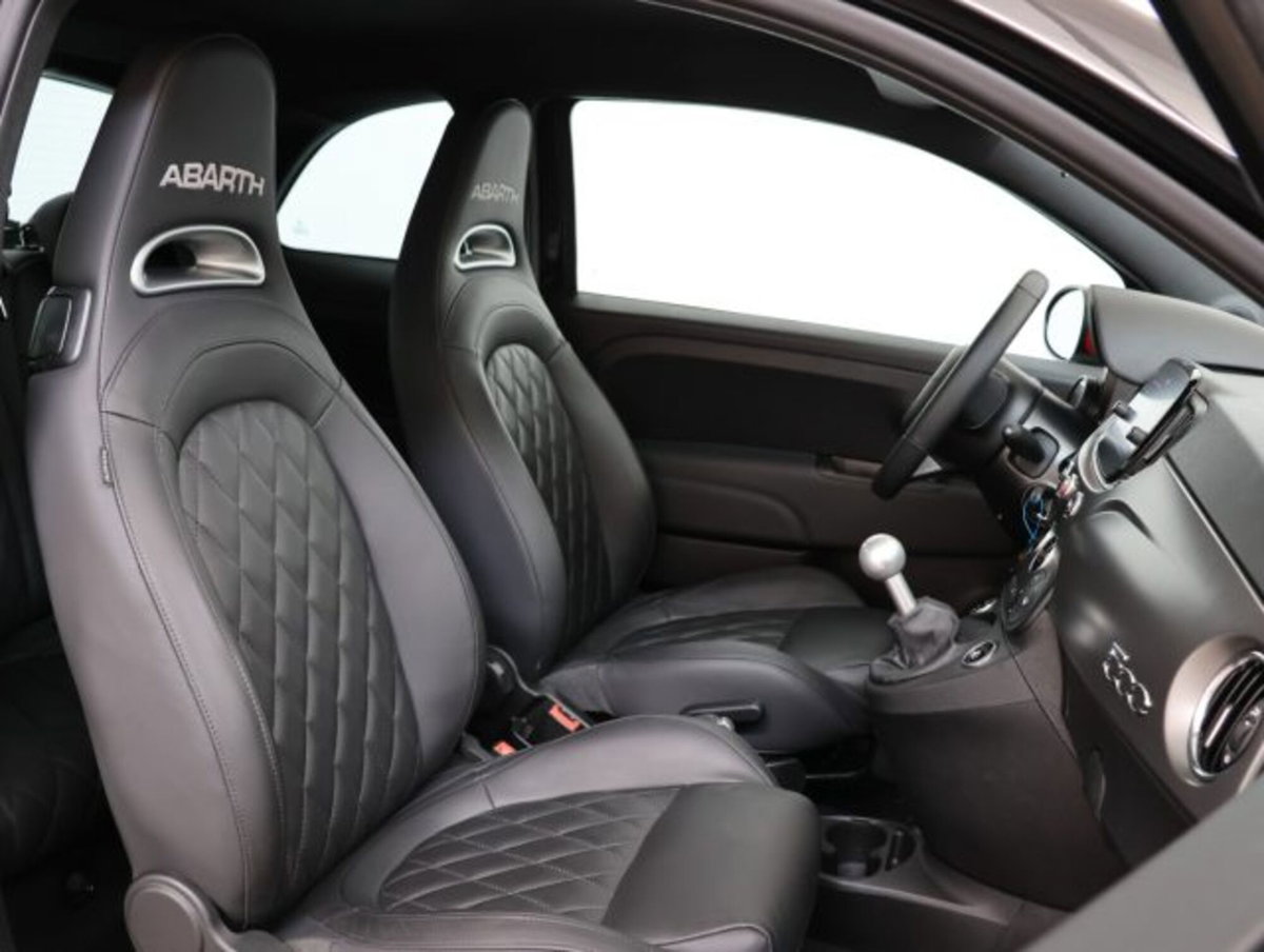 Abarth 595 595 1.4 Turbo T-Jet 165 CV (11)
