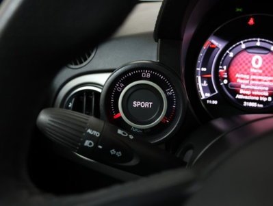 Abarth 595 595 1.4 Turbo T-Jet 165 CV (19)