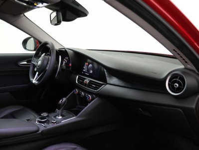 Alfa Romeo Giulia 2.0 Turbo 200 CV AT8 Executive (12)