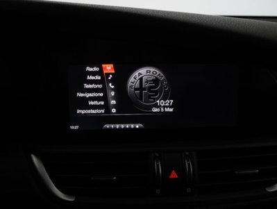 Alfa Romeo Giulia 2.0 Turbo 200 CV AT8 Executive (15)