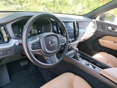 Volvo XC60 D5 AWD Geartronic Momentum (14)
