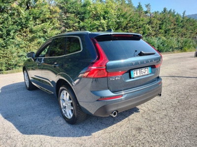 Volvo XC60 D5 AWD Geartronic Momentum (8)