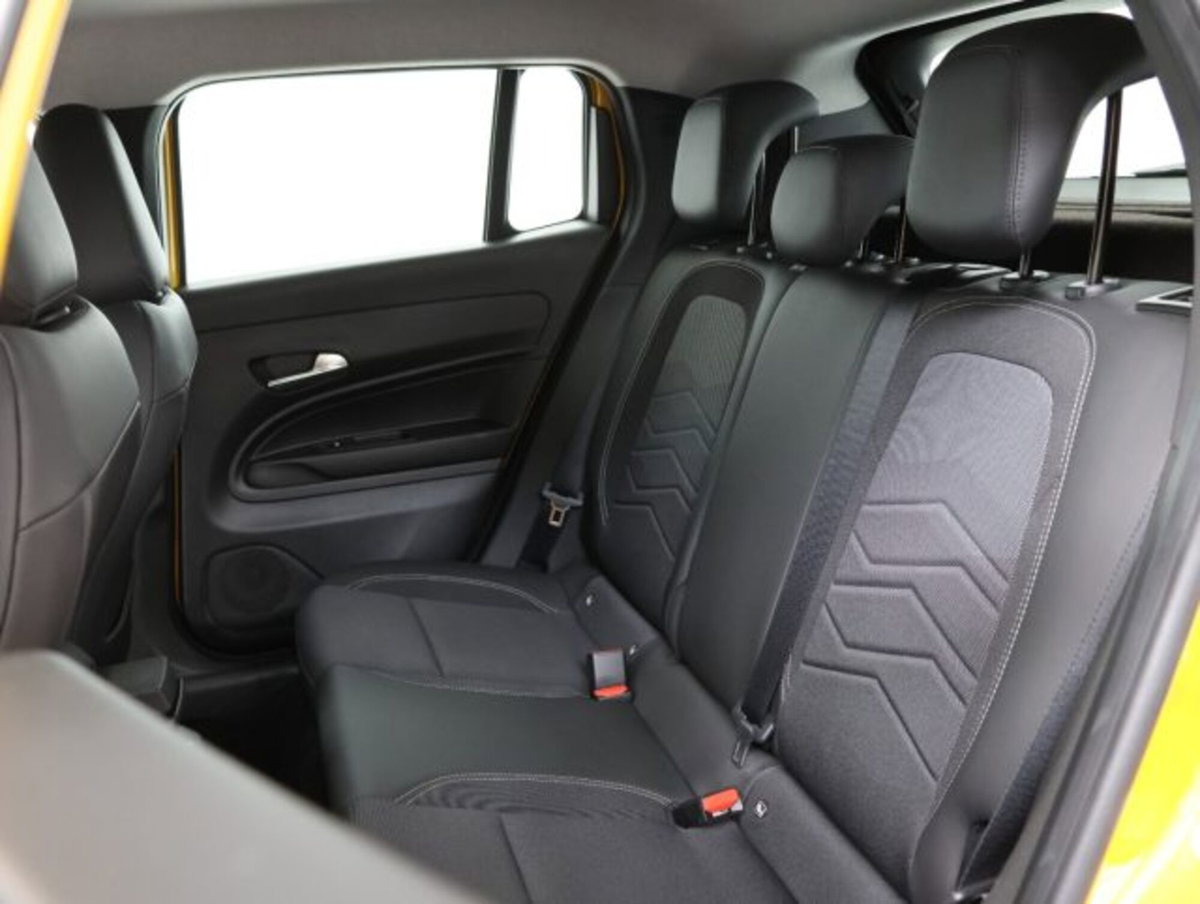 Jeep Avenger 1.2 turbo Altitude fwd 100cv (10)