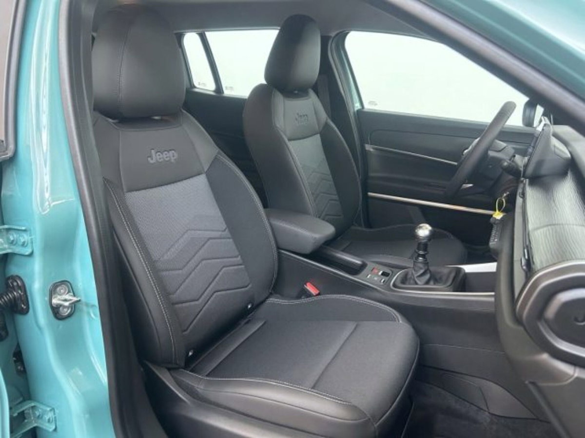 Jeep Avenger 1.2 turbo Altitude fwd 100cv (11)