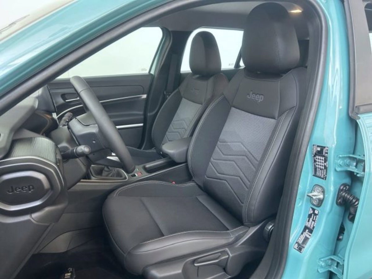 Jeep Avenger 1.2 turbo Altitude fwd 100cv (8)