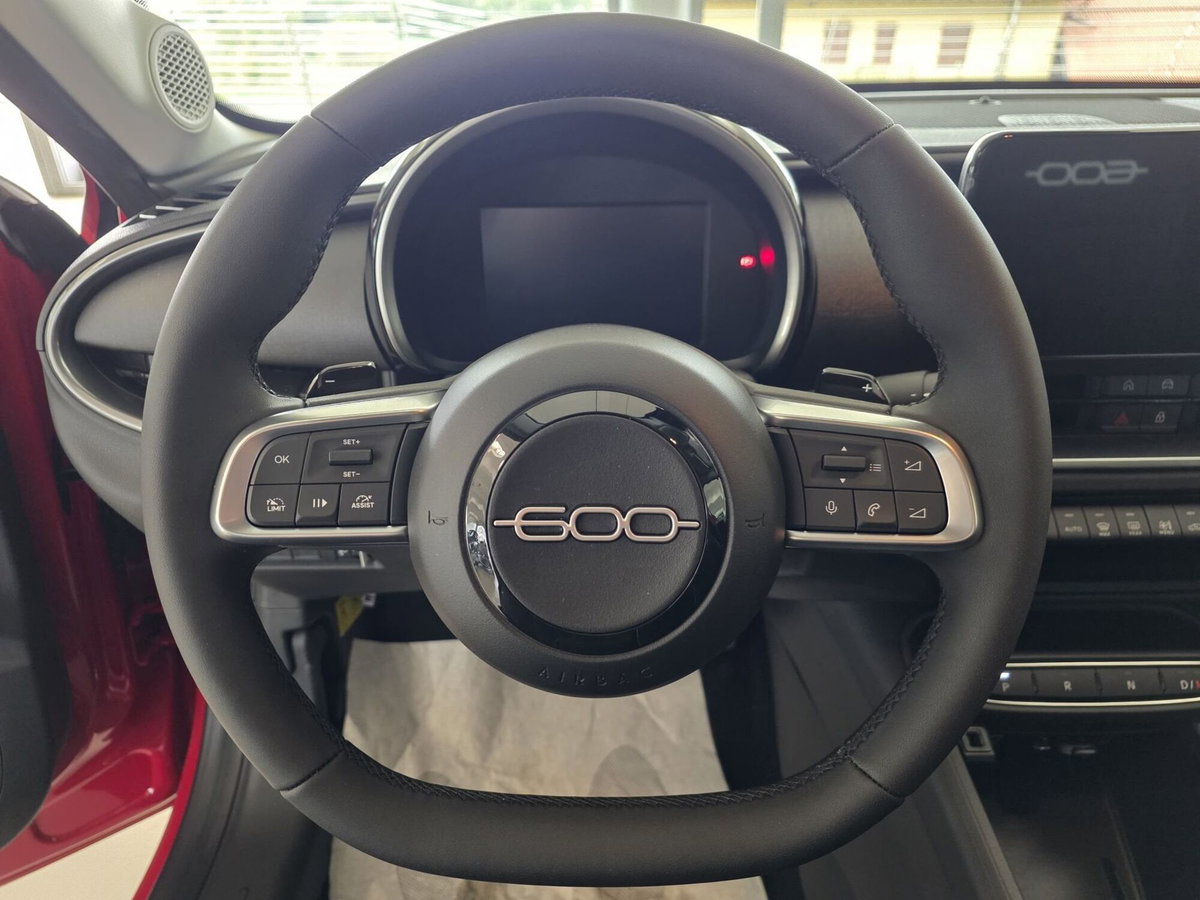 Fiat 600 1.2 Business 100cv (12)