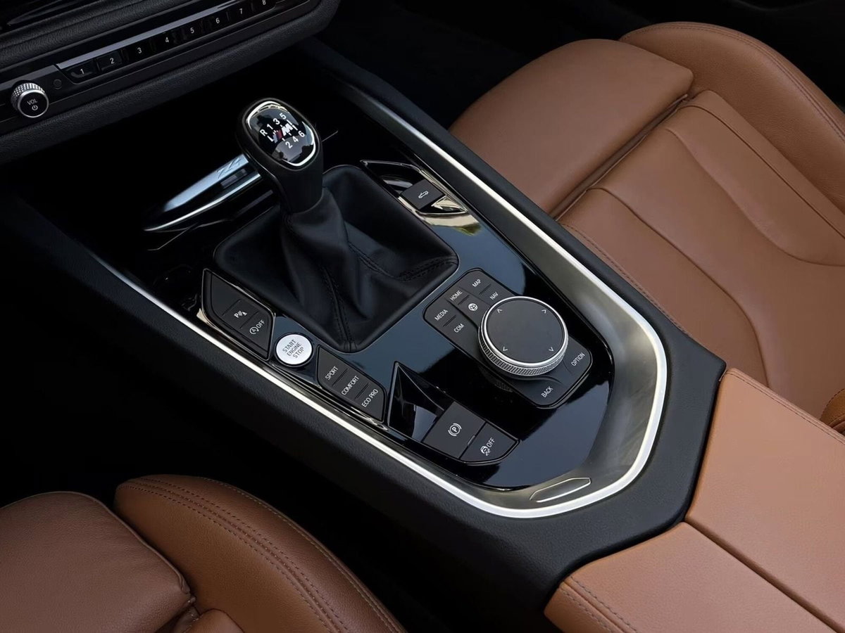 BMW Z4 Cabrio sdrive 20i Sport (9)