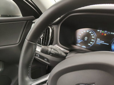 Volvo V60 Cross Country 2.0 b4 Ultimate awd auto (17)