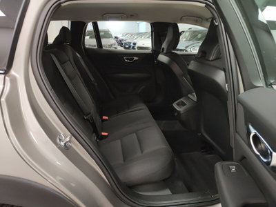 Volvo V60 Cross Country 2.0 b4 Ultimate awd auto (7)