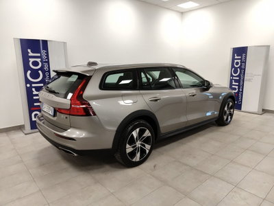 Volvo V60 Cross Country 2.0 b4 Ultimate awd auto (8)