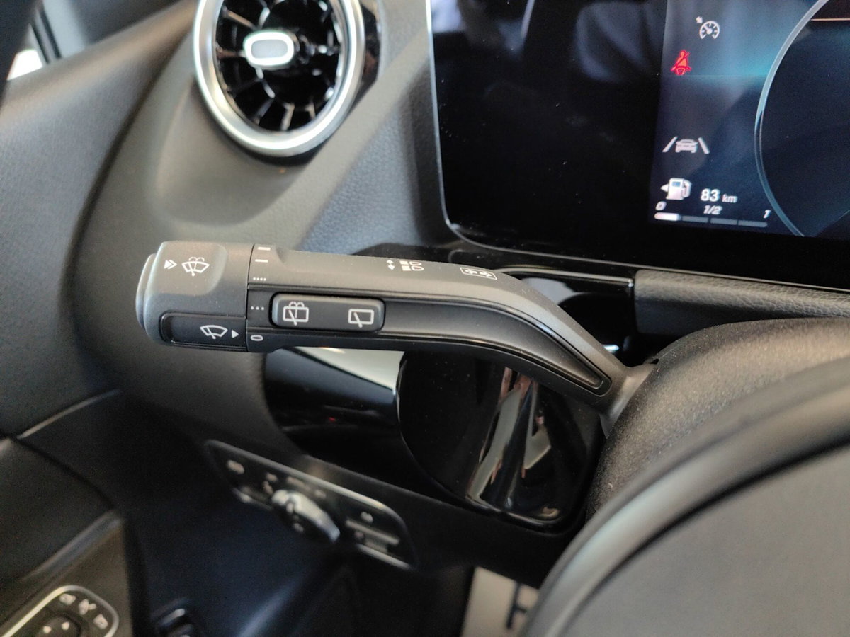 Mercedes-Benz Classe B 180 Executive (19)