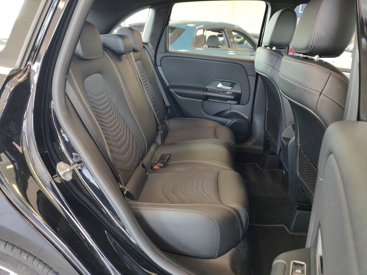 Mercedes-Benz Classe B 180 Executive (6)